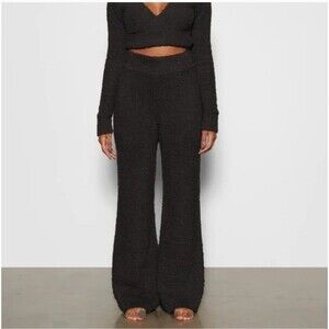 Skims Cozy Knit Fuzzy Pants in ONYX